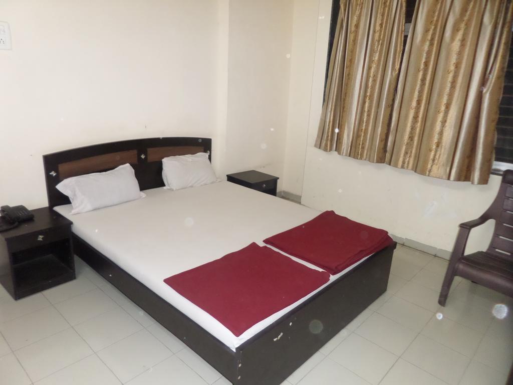Indradeep Executive Hotel Aurangabad  Room photo